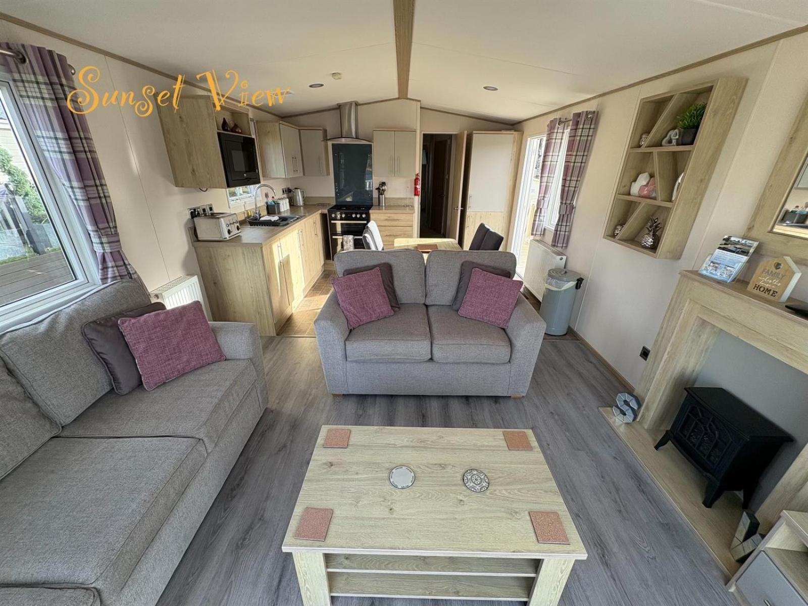 Tattershall Lakes Sunset View Caravan Lakeside, Hot Tub, Garden, Private Fishing Peg & Wifi Eksteriør bilde