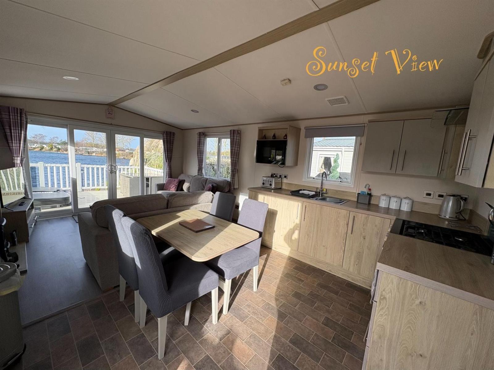 Tattershall Lakes Sunset View Caravan Lakeside, Hot Tub, Garden, Private Fishing Peg & Wifi Eksteriør bilde